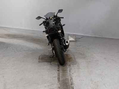 Yamaha YZF-R25 2018