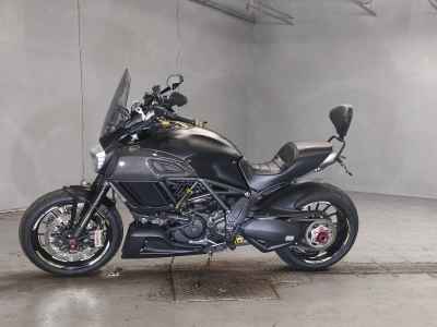 Ducati Diavel 2015