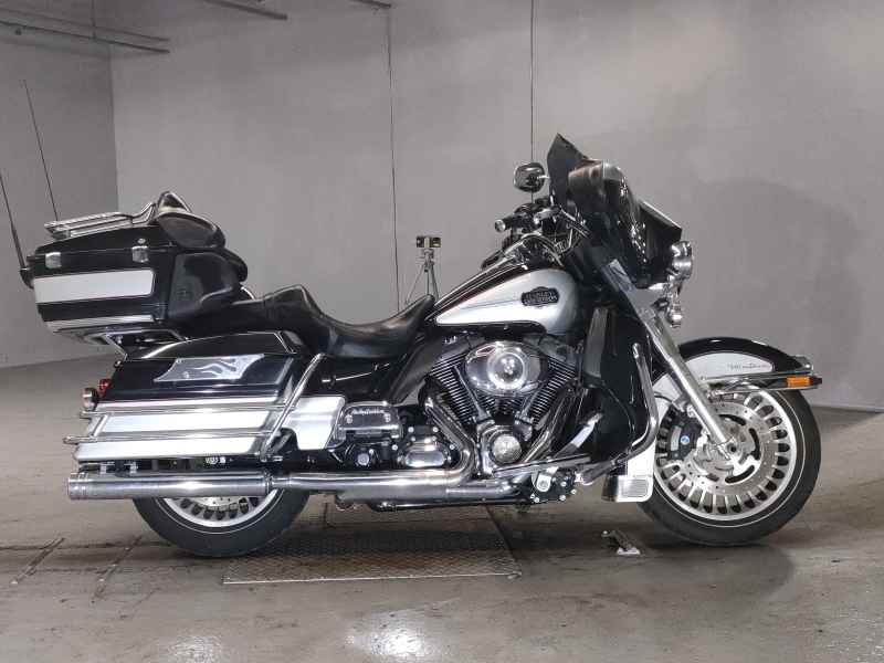 Harley-Davidson FLHTCU1580 2010