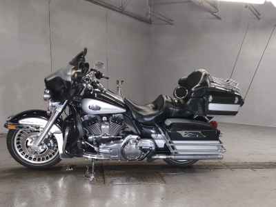 Harley-Davidson FLHTCU1580 2010