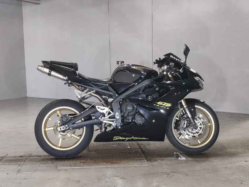 Triumph Daytona 675 2011