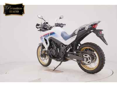 Honda Transalp 750 2023