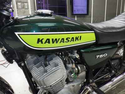 Kawasaki 750SS 2022