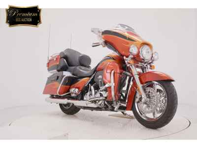 Harley-Davidson FLHTCUSE1800 CVO 2013