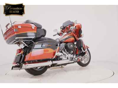 Harley-Davidson FLHTCUSE1800 CVO 2013