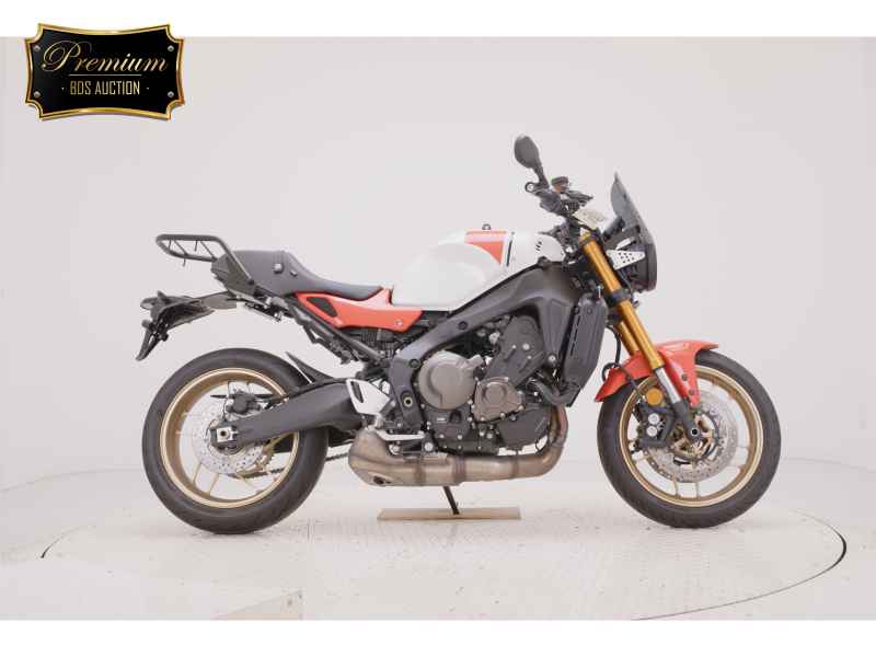Yamaha XSR900 2025