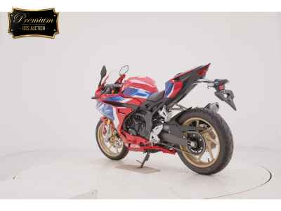 Honda CBR250RR 2023