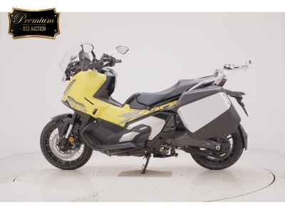 Honda X-Adv 750 2025