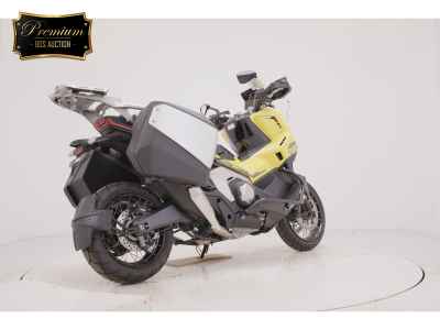 Honda X-Adv 750 2025