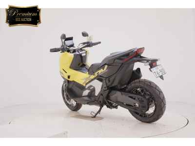 Honda X-Adv 750 2025
