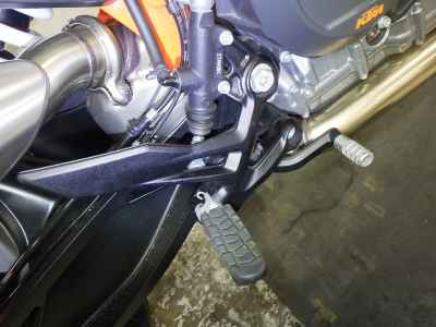 KTM 890 Duke R 2023