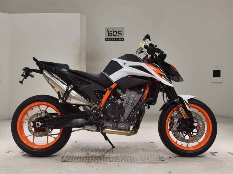 KTM 890 Duke R 2023