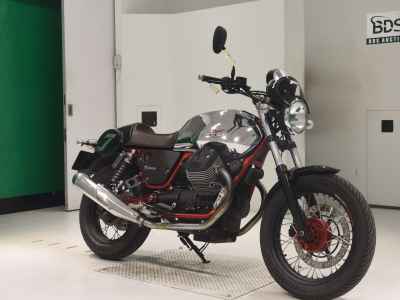 Moto Guzzi V7 Racer 2014