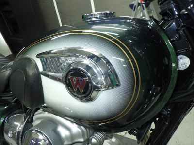 Kawasaki W800 2011