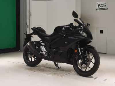 Yamaha YZF-R25 2023