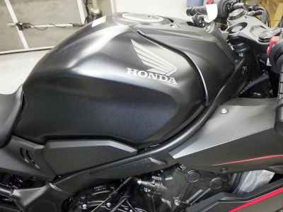 Honda CB650R 2025