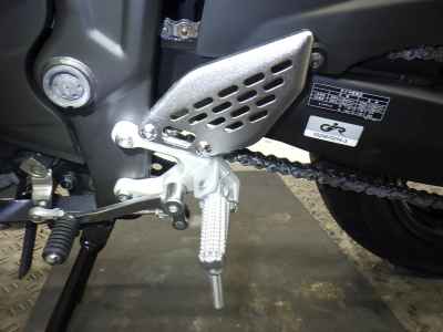 Yamaha YZF-R25 2023