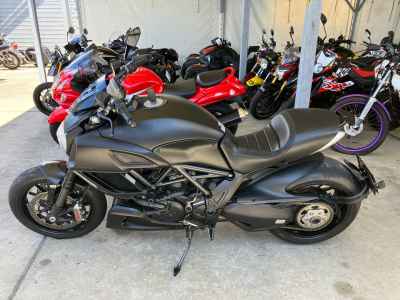 Ducati Diavel 2014