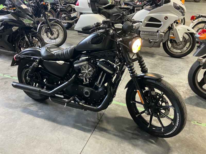 Harley-Davidson Sportster Iron XL883N 2016