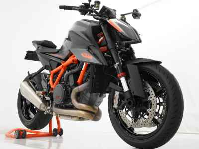 KTM 1290 Super Duke R 2020