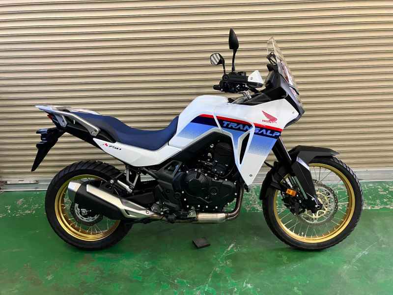 Honda Transalp 750 2024