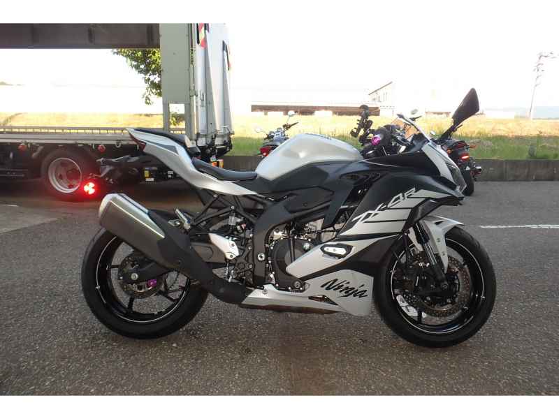 Kawasaki Ninja ZX-4R SE 2024