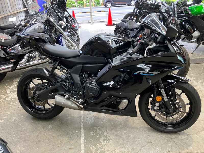 Yamaha YZF-R7 2022