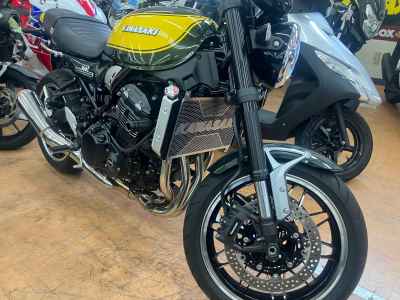 Kawasaki Z900RS 2024