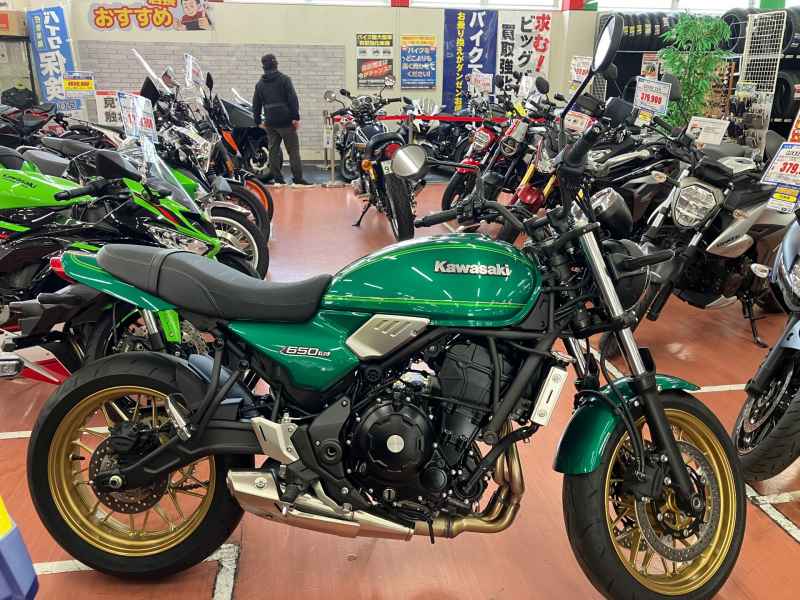 Kawasaki Z650RS 2023