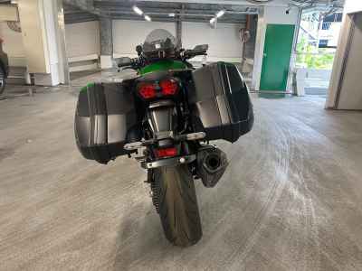 Kawasaki Ninja H2 SX 2022