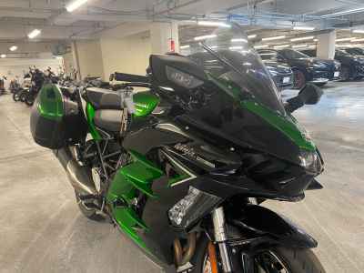 Kawasaki Ninja H2 SX 2022