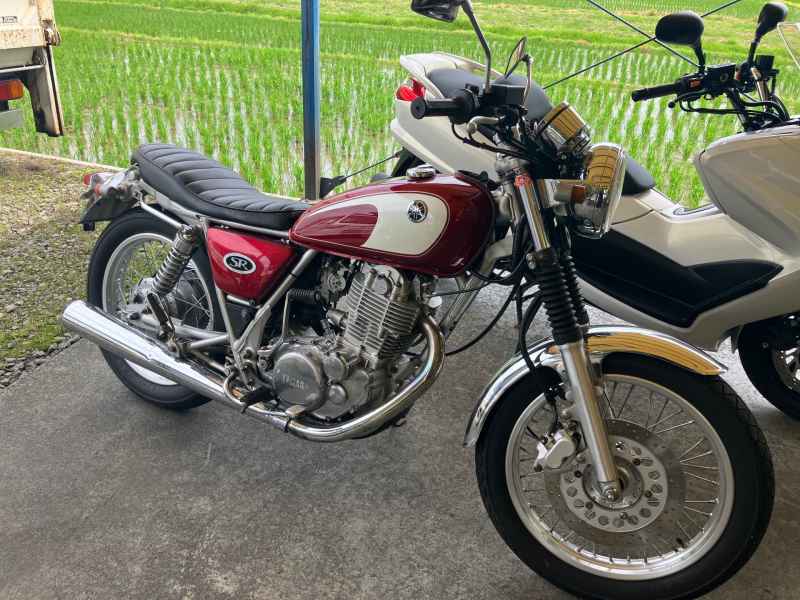 Yamaha SR400 2005