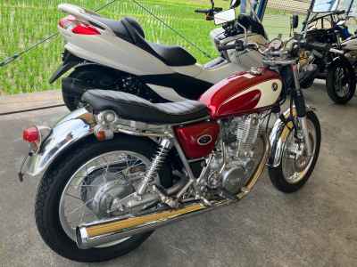 Yamaha SR400 2005