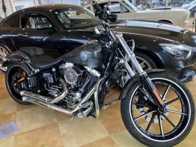 Harley-Davidson Street Bob FXDB1580 2013