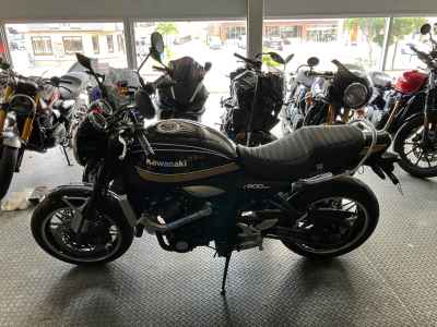 Kawasaki Z900RS 2023