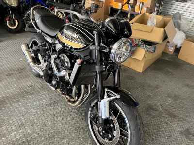 Kawasaki Z900RS 2023