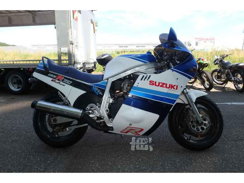 Suzuki GSX-R750 1985