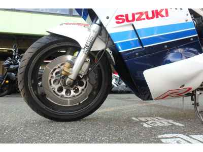 Suzuki GSX-R750 1985
