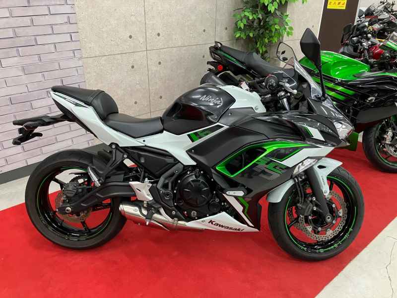 Kawasaki Ninja 650 2022