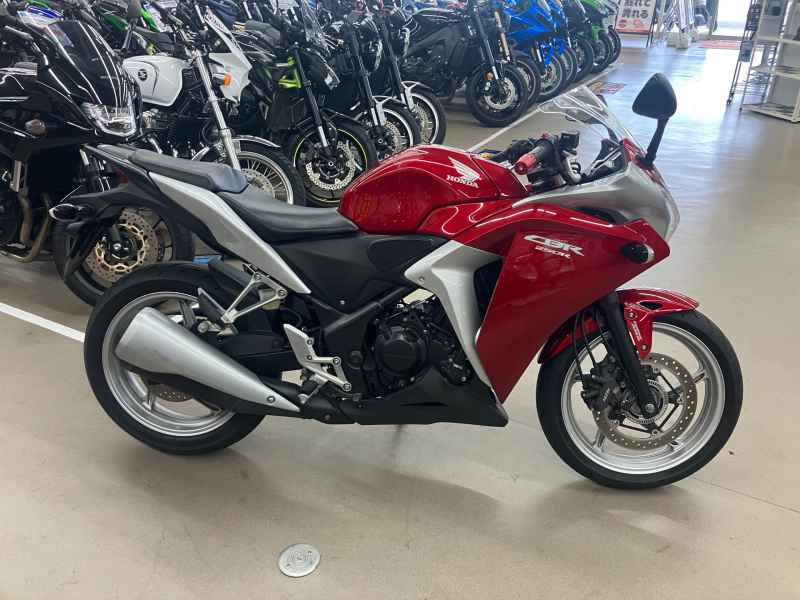 Honda CBR250R 2011