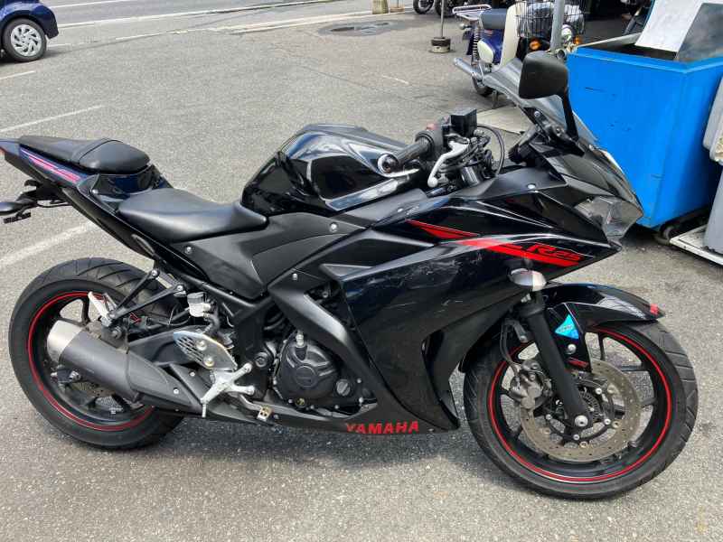 Yamaha YZF-R25 2015