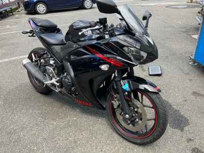 Yamaha YZF-R25 2015