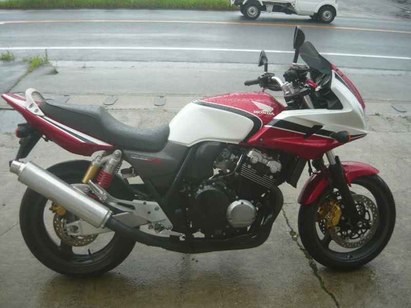 Honda CB400 Super Boldor 2005