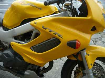 Honda VTR1000Fﾌｧｲｱｰｽﾄｰﾑ 1999