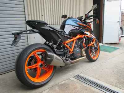 KTM 1290 Super Duke R EV 2022