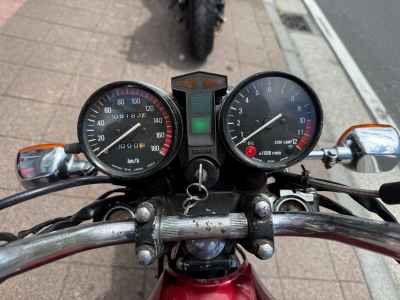Kawasaki KZ550 2024