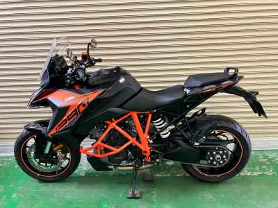 KTM 1290 Super Duke GT 2021