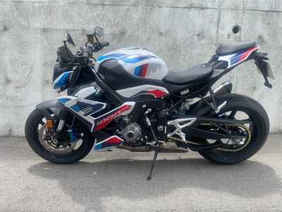 BMW M1000R 2024