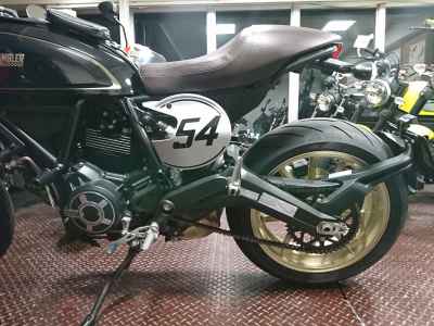 Ducati ｽｸﾗﾝﾌﾞﾗｰ ｶﾌｪ 2017
