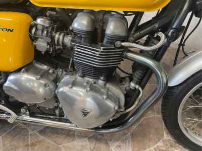 Triumph Thruxton 900 2006